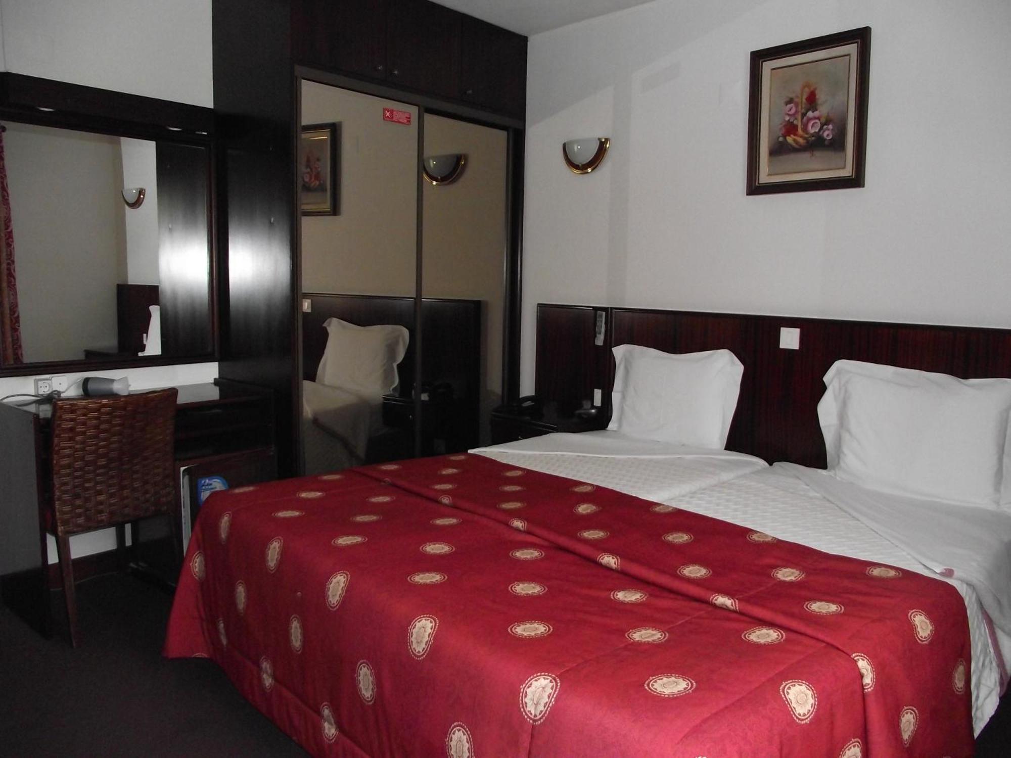 Hotel Residencial Батала Екстериор снимка
